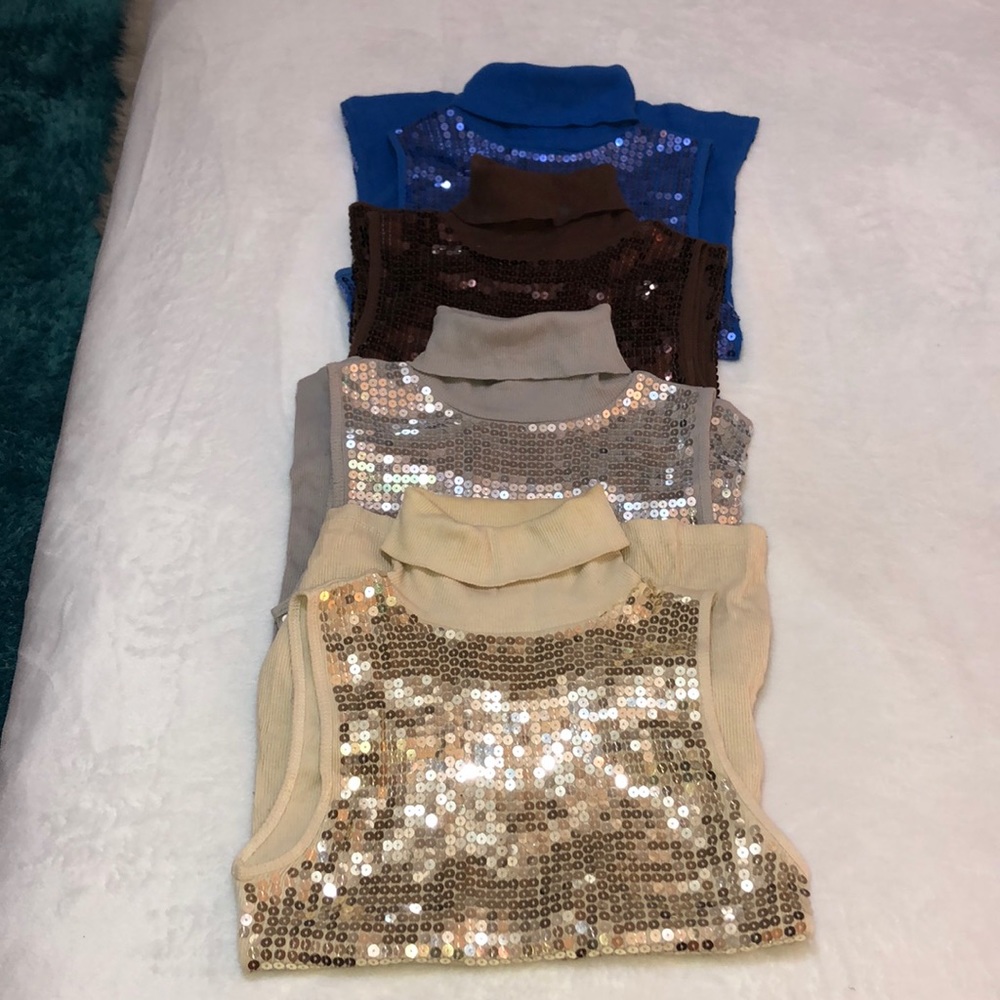Sequined short sleeved turtleneck tops ✨ - Picture 1 of 1